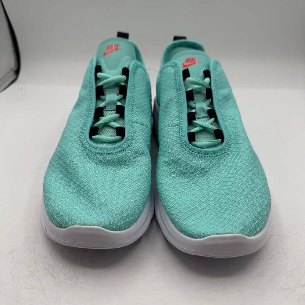 Nike Air Max Motion 2 Running Shoes Womens Sz 9 Aurora Green Sneakers CW5602-300